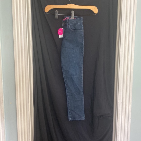 NWT The Children’s Place girl’s size 6x/7 jeans “Super skinny” style. - Picture 8 of 8